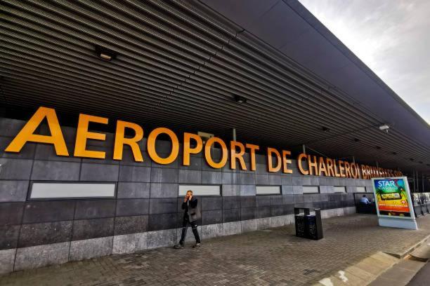 דירות Station 64 A2 Bruxelles-Charleroi-Airport מראה חיצוני תמונה